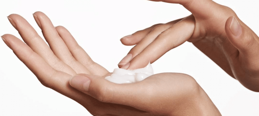Co-Washing: The New Hair Care Trend or a Dangerous Practice? La Biosthetique in Dubai UAE
